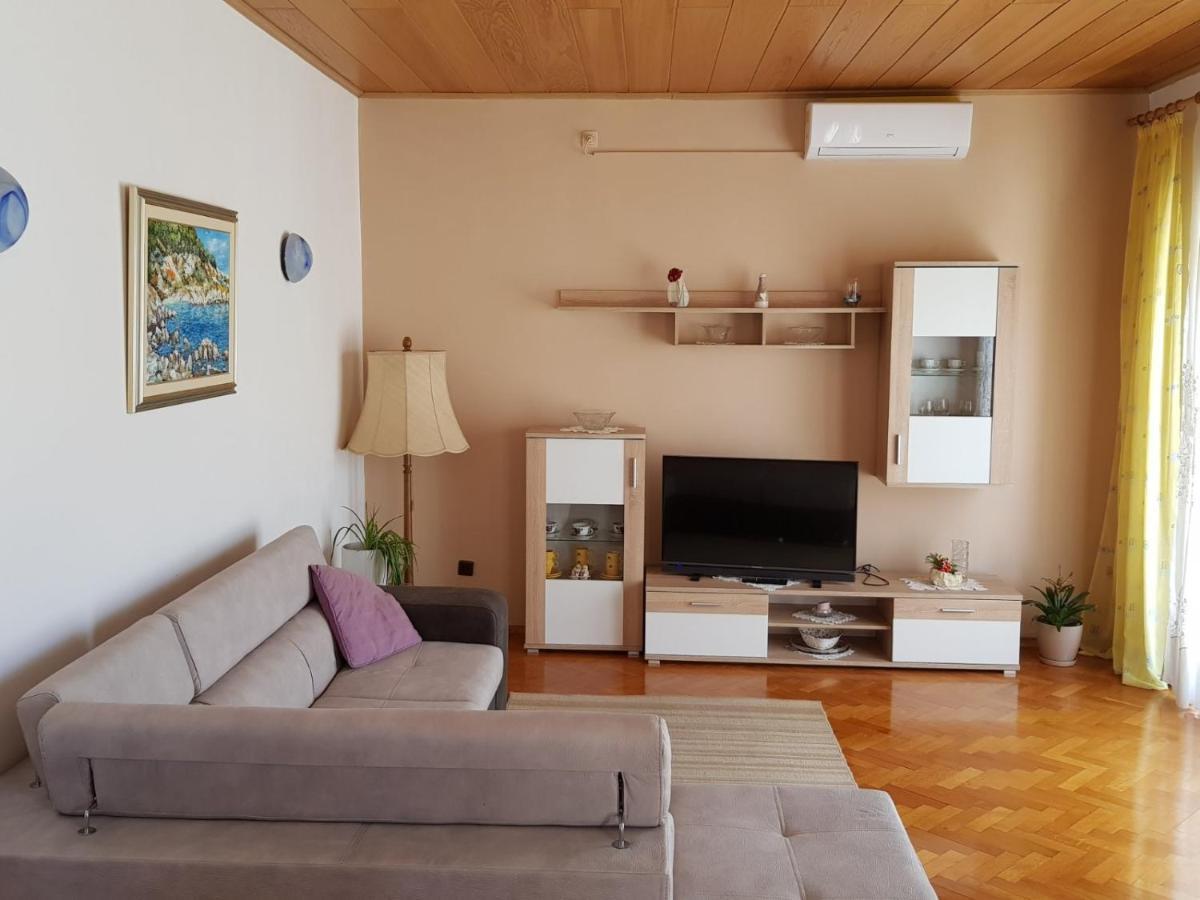 Apartments Labor Водице Екстер'єр фото